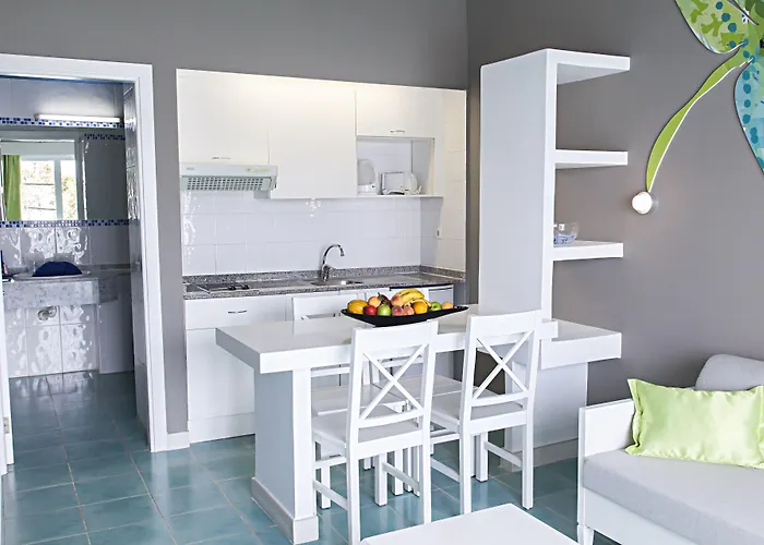 Livvo Morromar Апарт-отель 3*