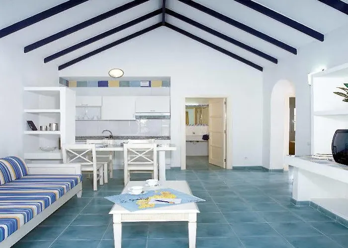 Hotel apartamentowy Livvo Morromar 3*