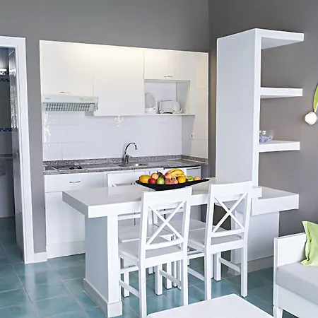 Livvo Morromar Apartmanhotel 3*