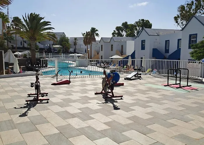 Ξενοδοχείο με διαμερίσματα Livvo Morromar